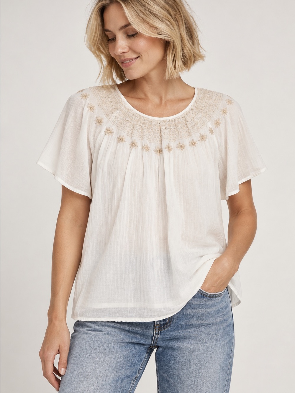 DownEast White Peasant Blouse with Beige Embroidery • size large